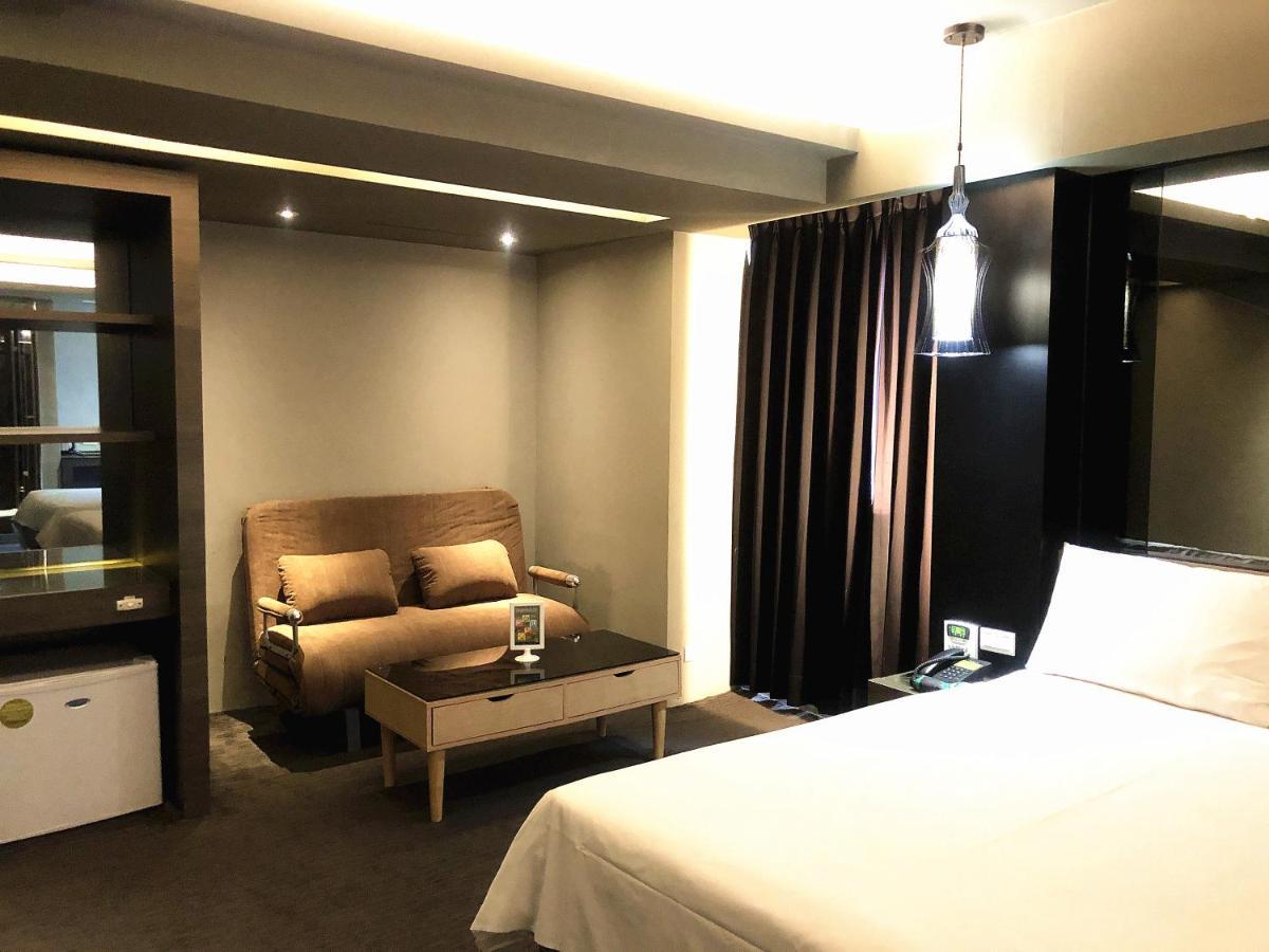 Kiwi Express Hotel - Jiuru Rd Kaohsiung Eksteriør billede