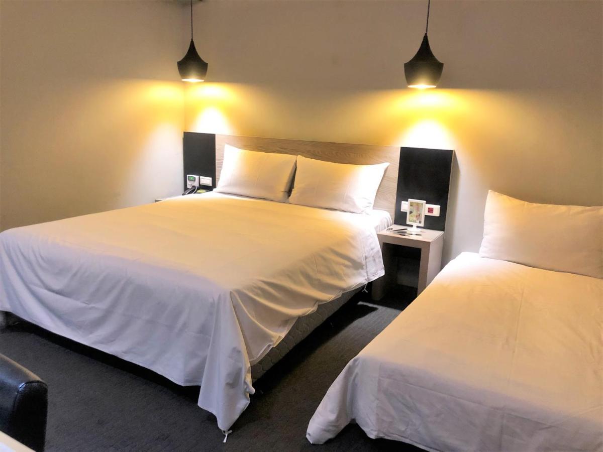 Kiwi Express Hotel - Jiuru Rd Kaohsiung Eksteriør billede