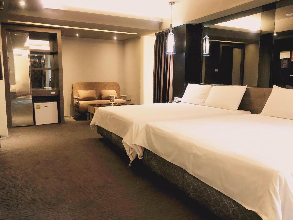 Kiwi Express Hotel - Jiuru Rd Kaohsiung Eksteriør billede