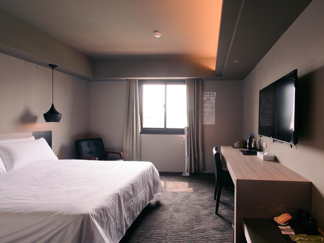 Kiwi Express Hotel - Jiuru Rd Kaohsiung Eksteriør billede