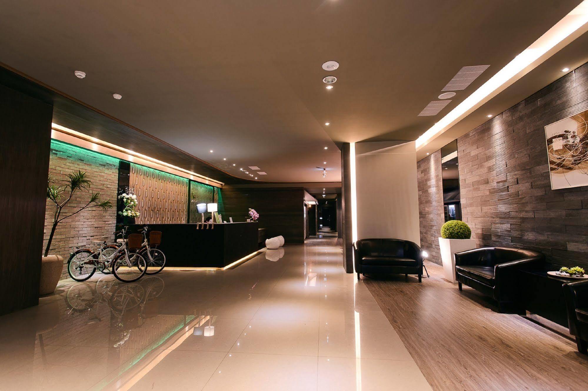 Kiwi Express Hotel - Jiuru Rd Kaohsiung Eksteriør billede